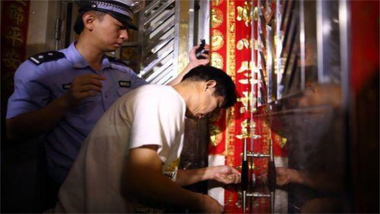 大理请开锁师傅开了锁后，师傅为什么一般都不进门，就算主人请也不进去？